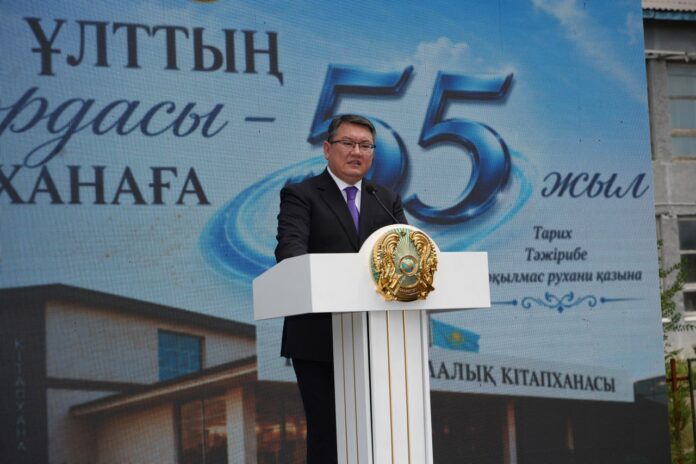 Мемлекеттік қызметші не үшін көркем әдебиет оқуы керек?